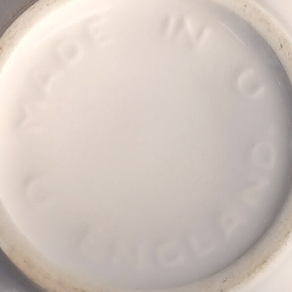 8 Churchill Blue Willow Mugs Cups - Picture 4 of 4